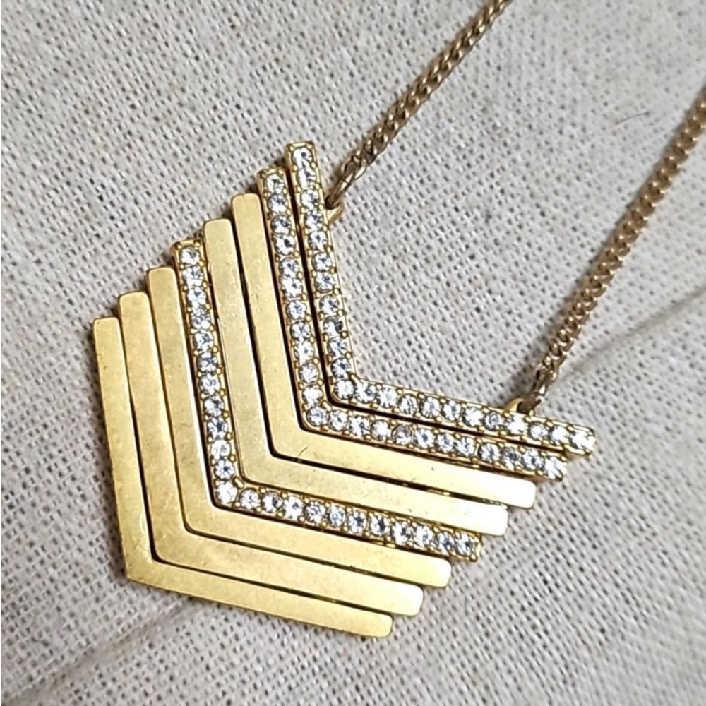 J. Crew Swarovski Rhinestone Crystal Pave Chevron Modern Pendant Necklace, Rare - Picture 9 of 15